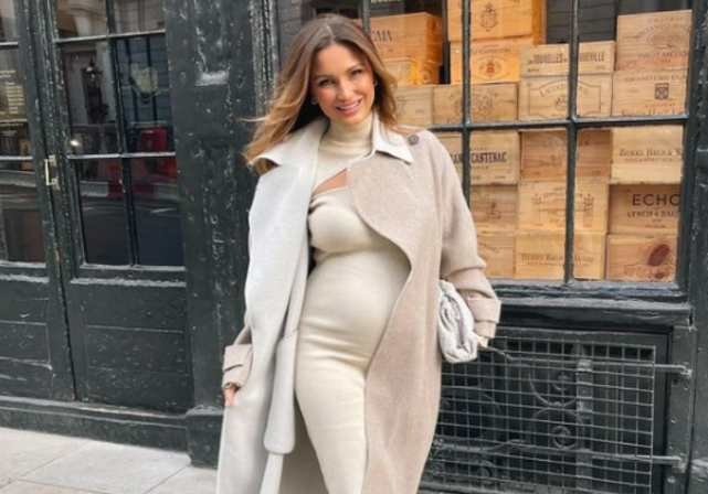 Sam Faiers says birthing pool is at the ready in exciting new pregnancy update