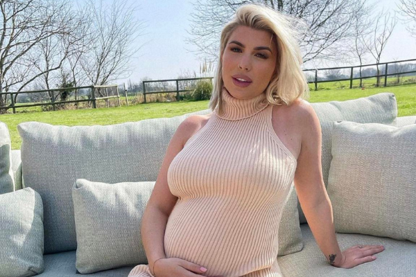 Love Island star Olivia Bowen celebrates son turning one week old with cute family snap