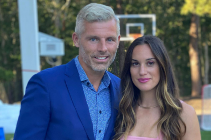 Des Bishop shares fabulous snaps from beach wedding with Hannah Berner