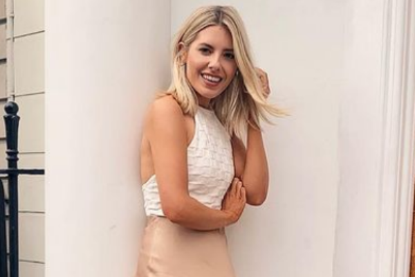 Singer Mollie King shares the sweetest bump snap as she announces she’s expecting first baby