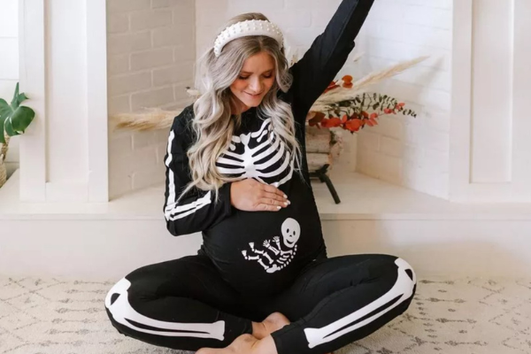 10 BEST EVER costumes for expecting mums