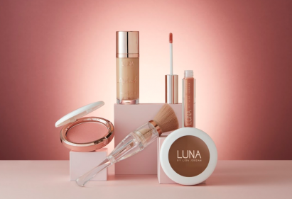 Unlock the secret to the perfect Autumn glow with LUNA by Lisa Jordan.