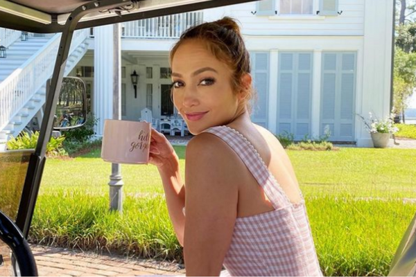 Jennifer Lopez celebrates one-year anniversary to Ben Affleck with unseen wedding snaps