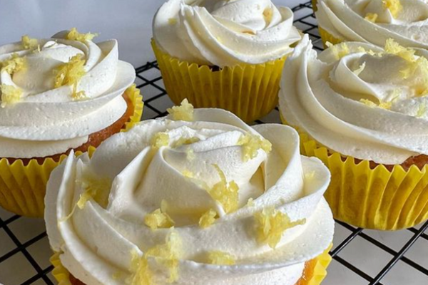 Fancy a Friday treat? Check out this delicious lemon drizzle cupcakes recipe
