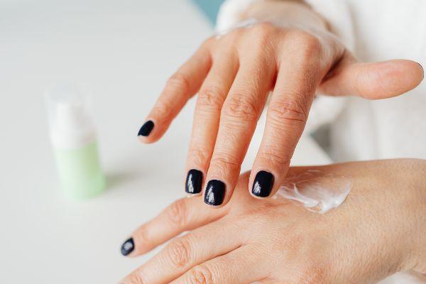 DIY: How to make your own hand cream that will leave your hands feeling so soft