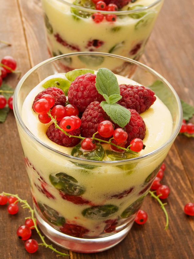 Lime posset with raspberries