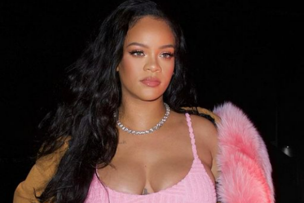 Rihanna reveals she is expecting baby no.2 at Super Bowl Halftime Show