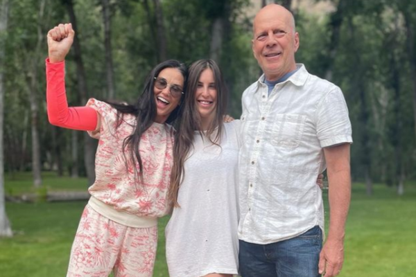 Demi Moore shares rare family photo featuring Bruce Willis & children 