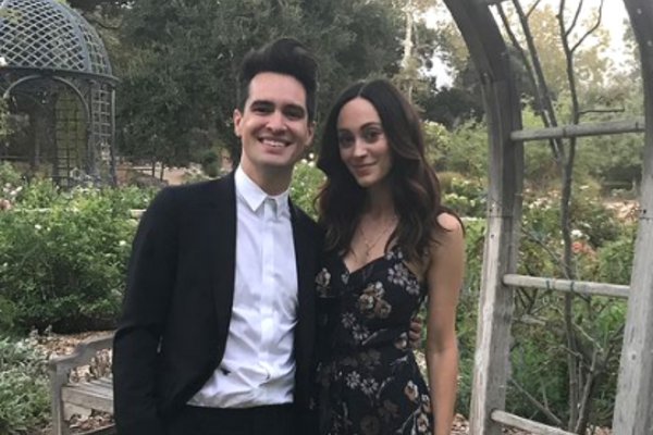 Singer Brendan Urie announces he and wife Sarah are expecting first child 