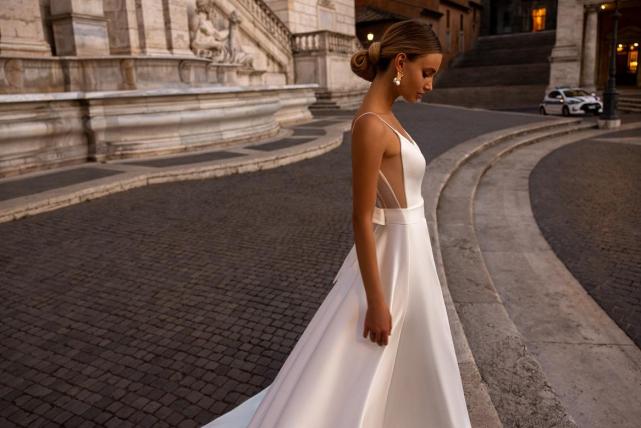The most stunning top bridal trends for 2023/2024 are revealed