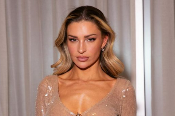 Love Island’s Zara McDermott knocked over on busy road’ by electric bike 