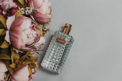 How to make all of your perfumes last longer - and smell stronger too!