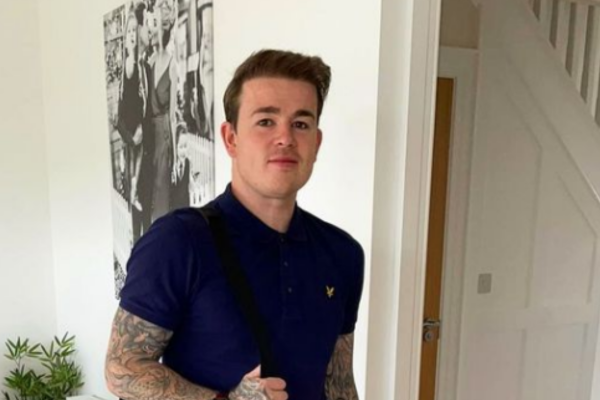 X Factor star Eoghan Quigg shares sweet snap as he leaves hospital with newborn 