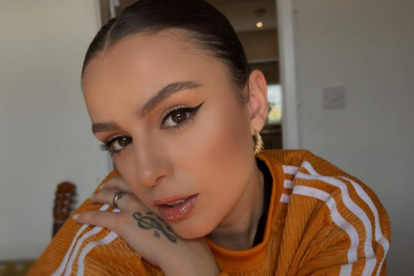 Singer Cher Lloyd shares first bump snap since announcing second pregnancy
