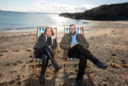 The search is on for Ireland’s Next Big Tourist Attraction in new TV show ‘Beidh Mé Ar Ais’!