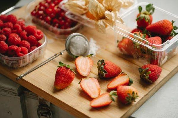 Bank Holiday cocktails: This sparkling, fresh strawberry mojito is spring in a glass