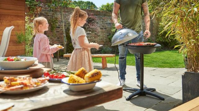 No matter the weather, kick your summer off with the George Foreman indoor/outdoor grill