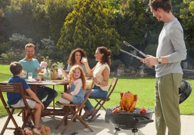 This summer, find BBQs, outdoor furniture, beach necessities & more on Lidls middle aisle