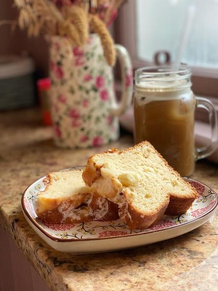 Apple Loaf Cake