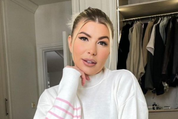  Love Island’s Olivia Bowen reveals she broke her wrist in ‘shocking’ accident