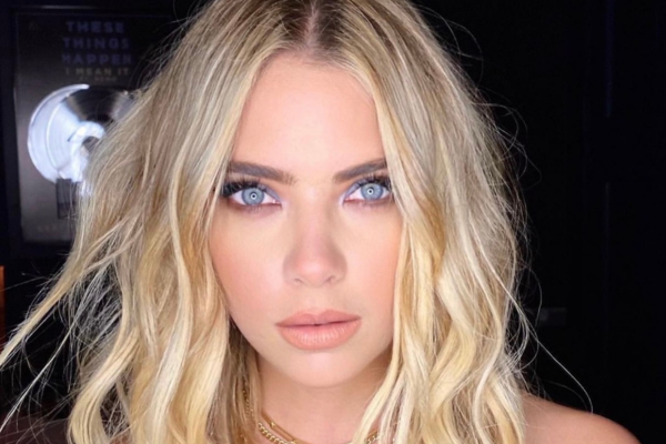 17+ Ashley Benson Eye Color