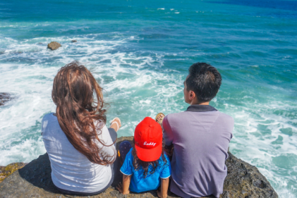 5 tips on how to be as sustainable as possible throughout your family holiday