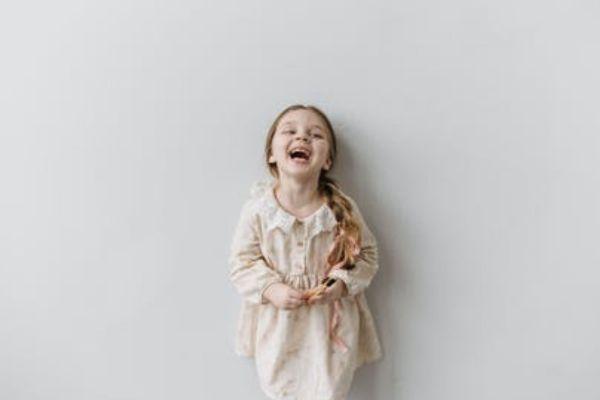 Communication, setting an example and risk-taking: How to build up your childs self-esteem