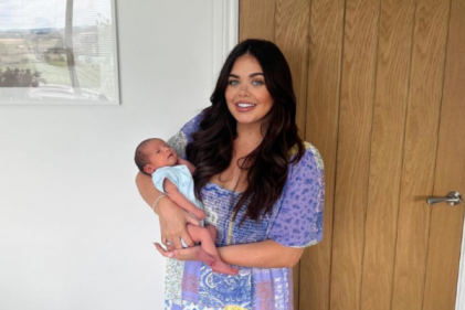 Scarlett Moffatt shares inspirational message about loving her body after birth of son