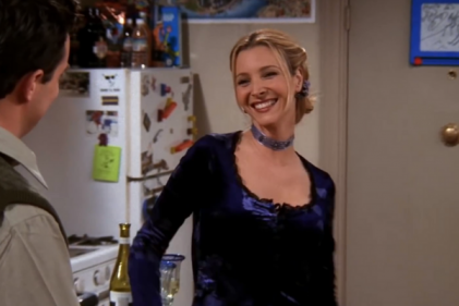 8 timeless Phoebe Buffay outfits that we would definitely still wear today
