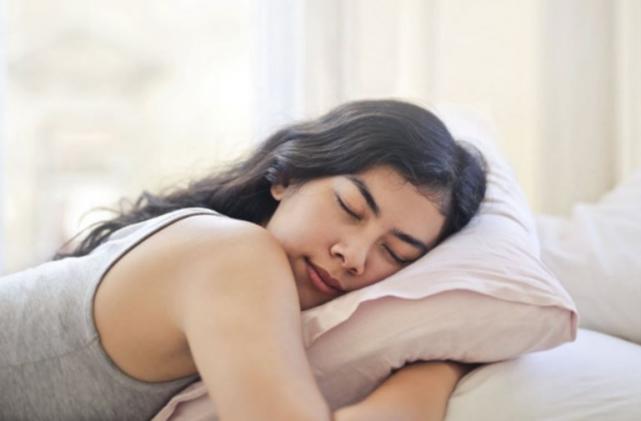 Trouble sleeping? Here’s 5 tips for a better night’s sleep with the help of Rescue Night