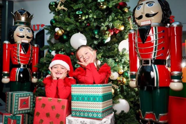 Liffey Valley to roll out the red carpet for Santa Claus in FREE event for all the family this weekend