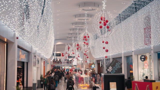 Dublins ILAC Centre treats thousands of festive shoppers this December
