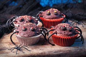 Spooky spider cupcakes