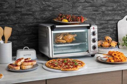 The Russell Hobbs Air Fry Mini Oven is not just an air fryer – it bakes, grills & toasts too!