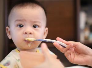 Top five tips to weaning your little one with ease