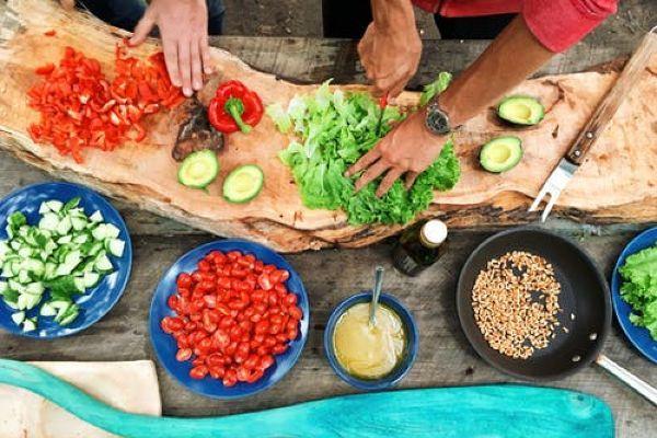 This delish Mediterranean bean salad is your sign to meal prep for this week