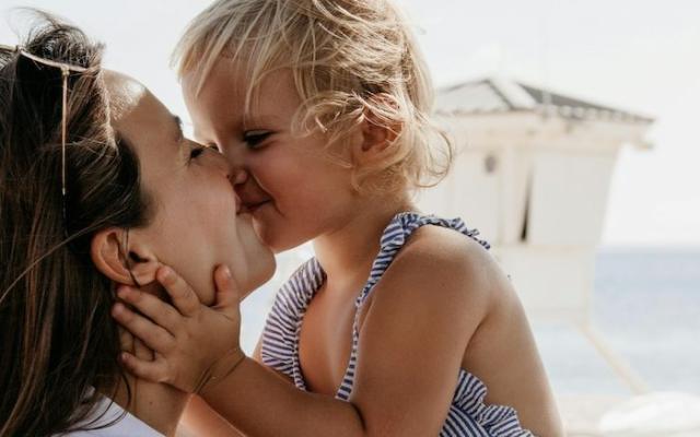 Avène introduces the ultimate Sun Protection Spray SPF50+ for kids