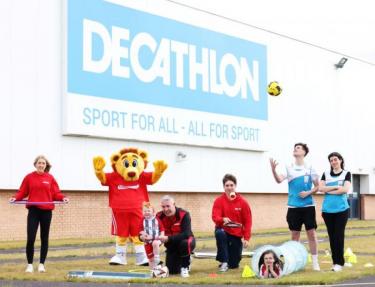 Decathlon teams up with Little Kickers to offer FREE weekend classes in the Ballymun and Limerick stores 