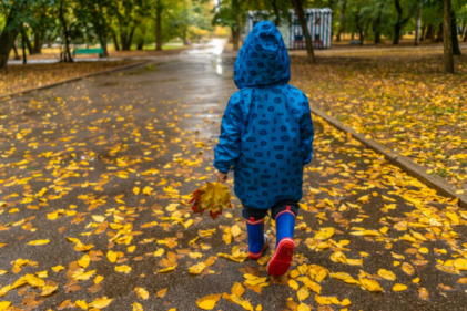 24 captivating indoor & outdoor activities to enjoy with your little ones this autumn 