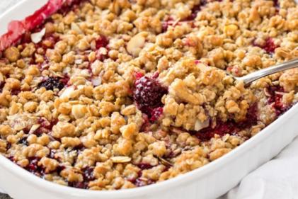 This berry crumble recipe is the perfect sweet treat to bake this week!