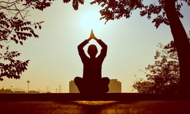 5 stress-relieving simple activities to do at home
