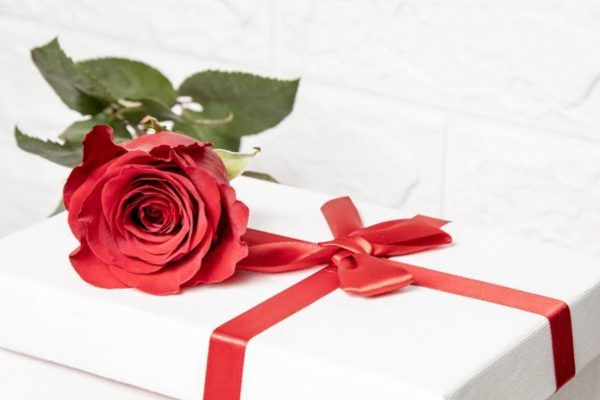 Spoil someone special this Valentine’s Day with tech from Currys