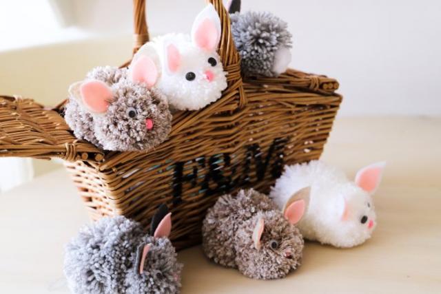 Easy Easter crafts for mums: homemade bunnies, wreaths & table décor  