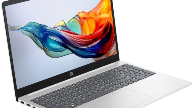 Currys is offering students up to €150 off laptops before college term starts