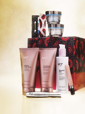 No7 The Ultimate Collection, €85