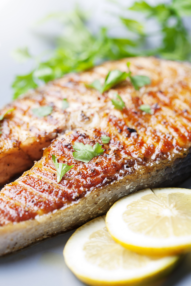 Lemon garlic salmon steaks MummyPages.ie