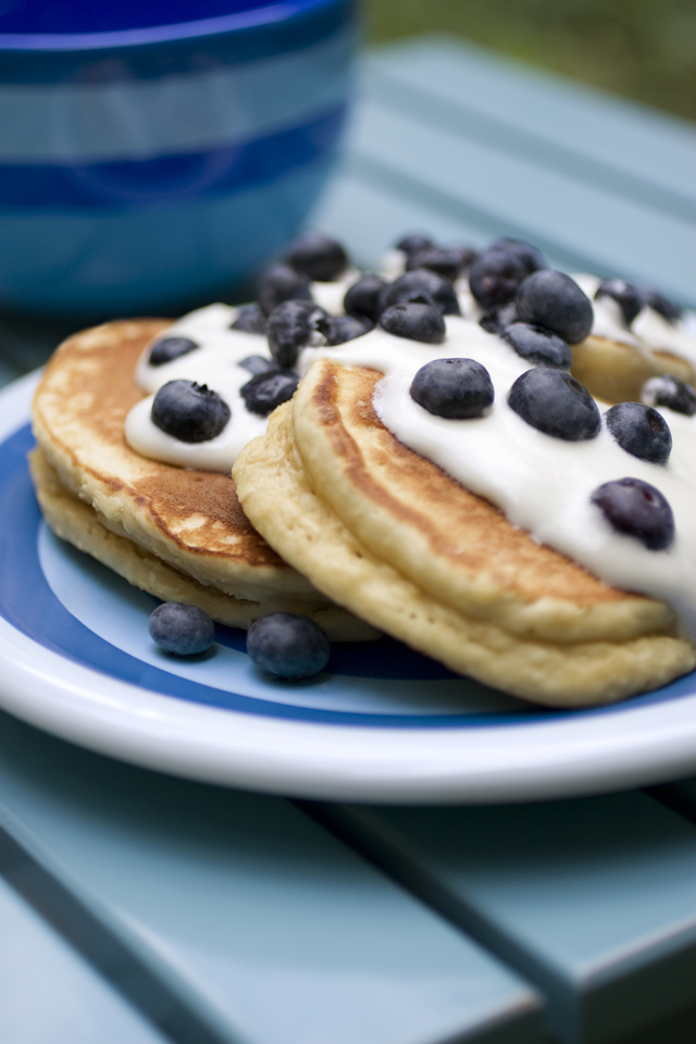 Skinny blueberry pancakes