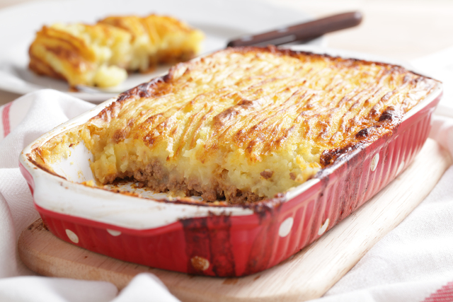 Low fat cottage pie with parsnip mash