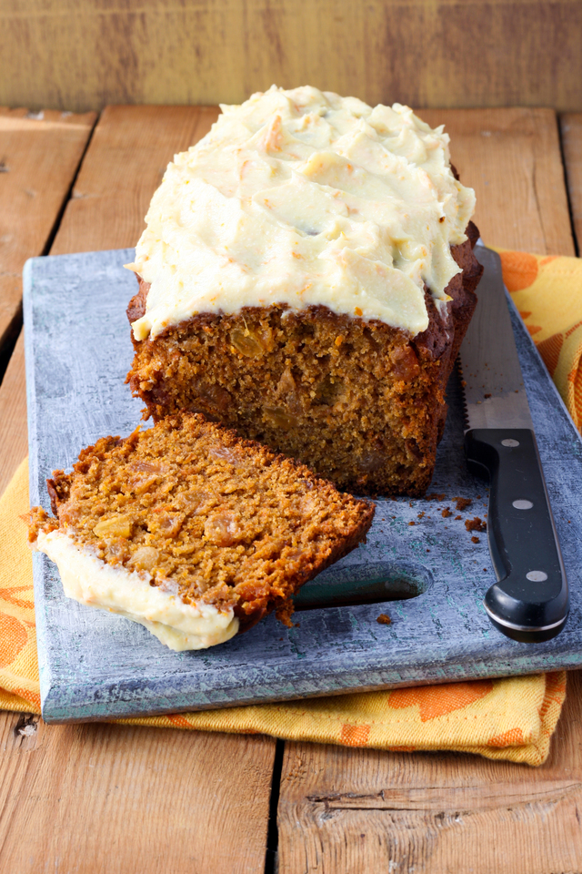 Carrot loaf cake