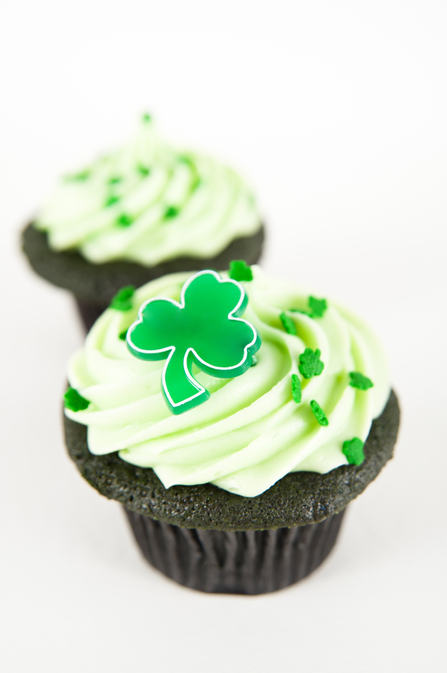 Chocolate cupcakes with Baileys icing